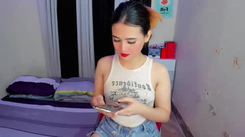 Snapshot of lucyx143 chatting on 12.03.25 Lucy online show from 12.03.25