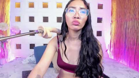 Lucy Liiu online show from 03.03.26