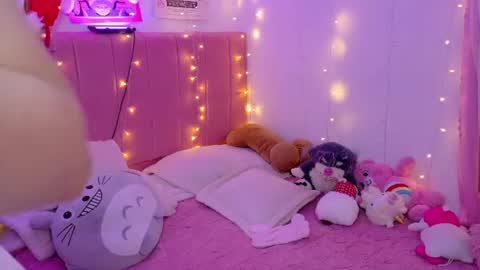 Snapshot of lucyy_peach chatting on 08.01.26 LUCYY FROM HOME online show from 08.01.26