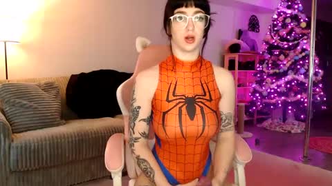 Lucy online show from 12.21.24