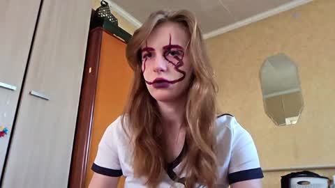 Snapshot of lucyzachar chatting on 04.07.26 Sofia online show from 04.07.26