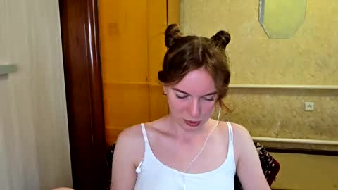 Snapshot of lucyzachar chatting on 05.16.26 Sofia online show from 05.16.26
