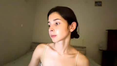 Snapshot of ludivinablice chatting on 07.28.26 Mika online show from 07.28.26
