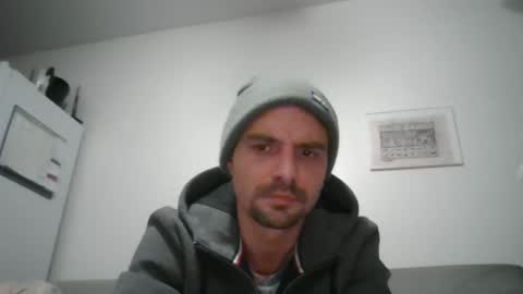 Snapshot of luffyman20 chatting on 01.12.25 luffyman20 online show from 01.12.25