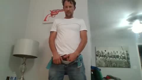 Snapshot of luiggii0904 chatting on 12.20.24 luiggii0904 online show from 12.20.24