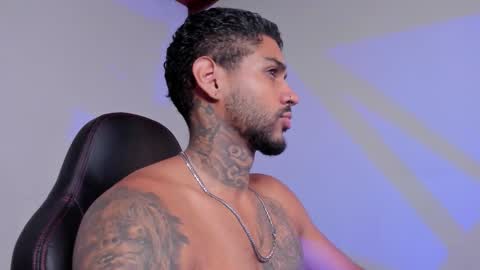 Luigi Vitale online show from 11.25.25