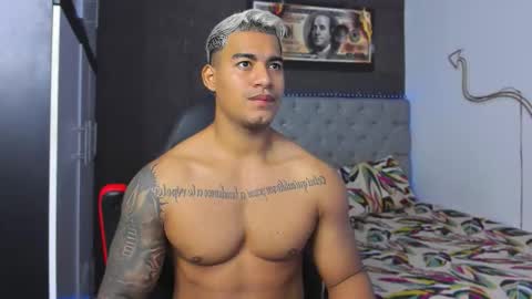 Luigi Independent model online show from 02.16.26