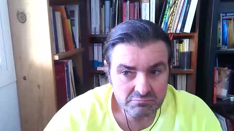 Snapshot of luigijohn chatting on 11.16.25 LUIGIJOHN online show from 11.16.25