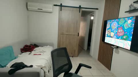 luis_flr online show from 09.21.25