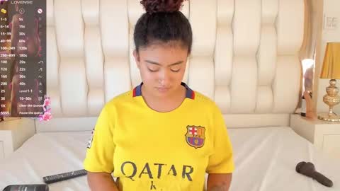 Snapshot of luisa_cameron chatting on 01.12.25 online show from 01.12.25