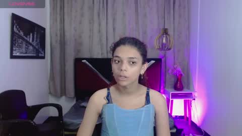 Snapshot of luisa_torres__ chatting on 07.26.26 luisa_torres__ online show from 07.26.26