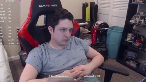 Snapshot of luisdiaztube chatting on 02.03.25 Luisdiaztube online show from 02.03.25