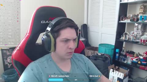 Snapshot of luisdiaztube chatting on 09.09.25 Luisdiaztube online show from 09.09.25