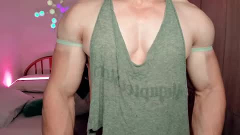 Snapshot of luisfernikesportboy chatting on 01.29.25 Luis Fer PVT IS OPEN online show from 01.29.25