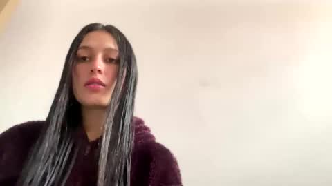 Snapshot of luissa_p chatting on 09.19.25 Luissa online show from 09.19.25