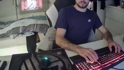 lukasschoetz online show from 01.12.25