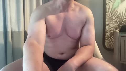 Snapshot of luke_bubblebutt chatting on 09.27.25 Luke online show from 09.27.25