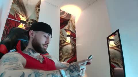 Snapshot of luke_davis01 chatting on 01.09.26 LUKE online show from 01.09.26