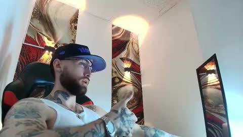 Snapshot of luke_davis01 chatting on 01.15.26 LUKE online show from 01.15.26