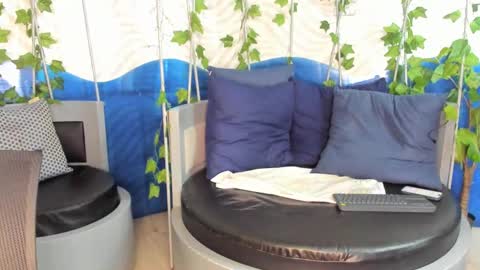 Snapshot of lukecrews chatting on 02.13.25 Luke Crews online show from 02.13.25