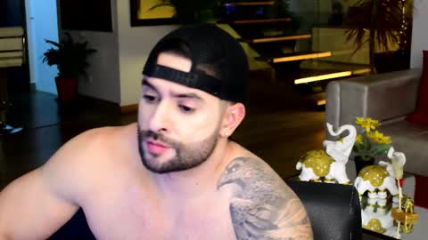 Snapshot of lukhass chatting on 02.02.26 Lukhas f4f online show from 02.02.26