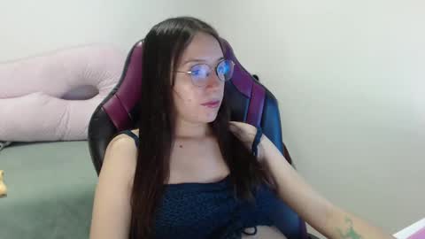 Vicky online show from 12.05.24