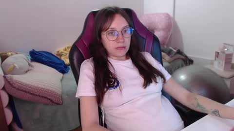 Vicky online show from 12.21.24