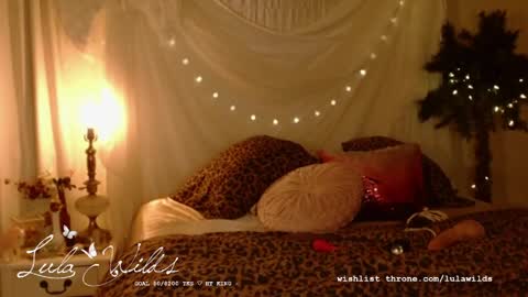Snapshot of lulawilds chatting on 06.02.26 lula wilds online show from 06.02.26