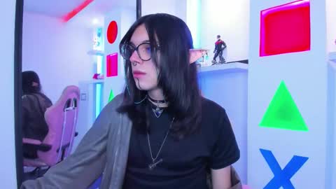 Cookie  online show from 10.16.25