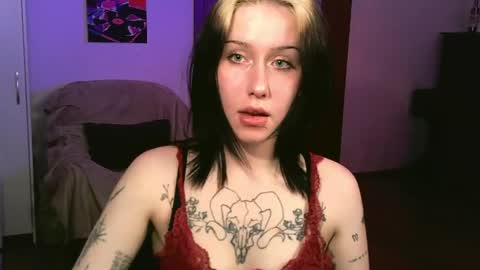 Snapshot of lullypopa chatting on 04.30.26 lullypopa online show from 04.30.26