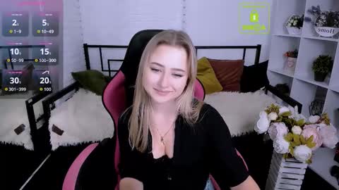 Lily online show from 10.03.25