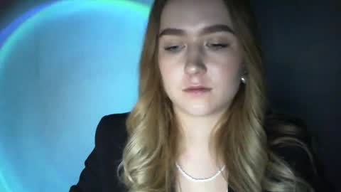 Lulu Baby18 online show from 02.06.25