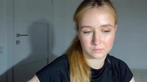 Snapshot of lulu_baby1 chatting on 03.10.26 Lulu Baby18 online show from 03.10.26