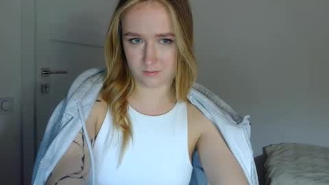 Snapshot of lulu_baby1 chatting on 03.12.26 Lulu Baby18 online show from 03.12.26