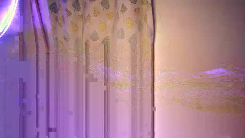 lulu_sparks1 online show from 10.19.25