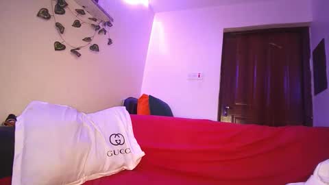 lulu_sparks1 online show from 10.21.25