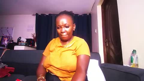 lulu_sparks1 online show from 02.22.26