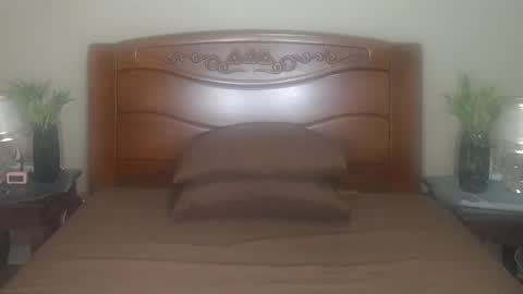 lulu_wild online show from 11.06.25