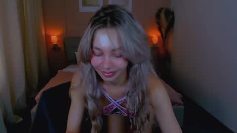 Snapshot of lulualise chatting on 08.04.26 Alise online show from 08.04.26