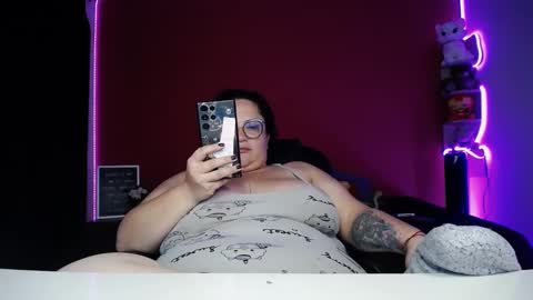 LuluBigTitts online show from 12.18.24