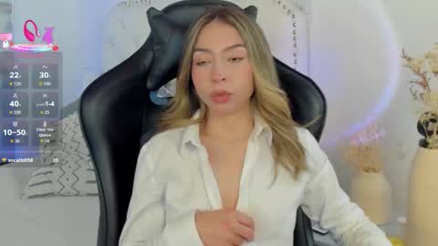 Snapshot of luluuberry chatting on 02.07.26 luluuberry online show from 02.07.26