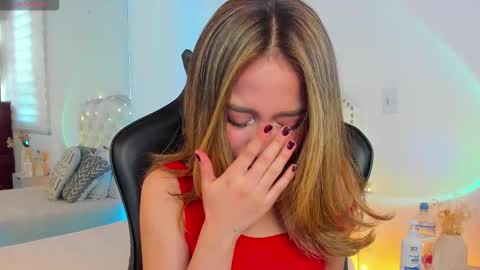 Snapshot of luluuberry chatting on 02.28.26 luluuberry online show from 02.28.26