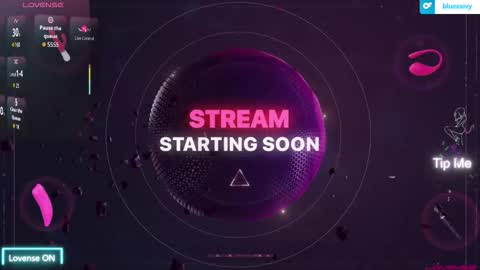 Snapshot of luluubloomm chatting on 11.15.25 Lulu online show from 11.15.25