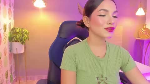 Snapshot of luma_sky chatting on 09.25.25 L U M A online show from 09.25.25