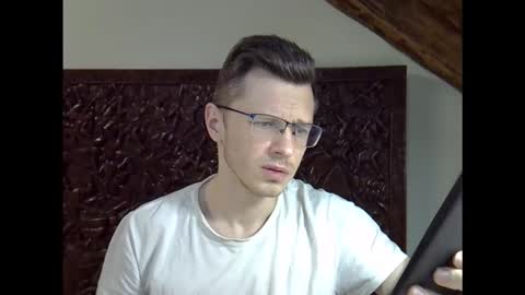 Andrew independent model 2000-0000 CET daily online show from 02.09.26