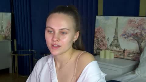 Snapshot of lumerisoren chatting on 05.13.26 lumerisoren online show from 05.13.26