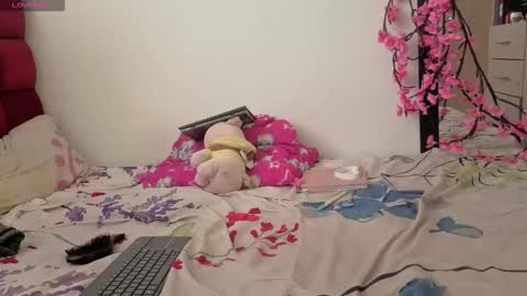 Snapshot of lumy_star chatting on 01.10.26 KITSUNE online show from 01.10.26