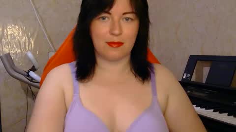 Snapshot of luna07070 chatting on 05.12.26 Christina online show from 05.12.26