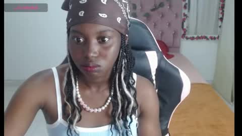 Snapshot of luna_bella882689 chatting on 05.11.26 luna_bella882689 online show from 05.11.26
