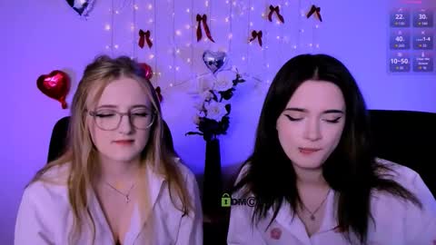 luna_berryy online show from 03.13.26